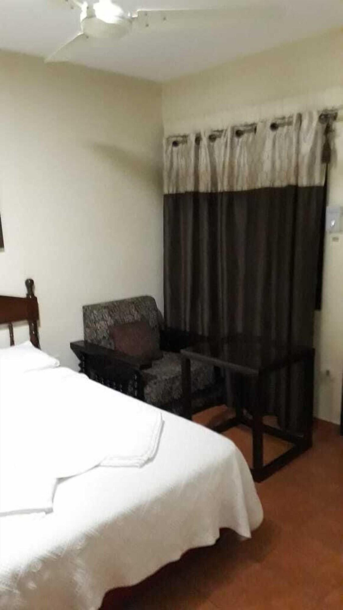 Residencia Leones De Castilla Ασουνσιόν Εξωτερικό φωτογραφία