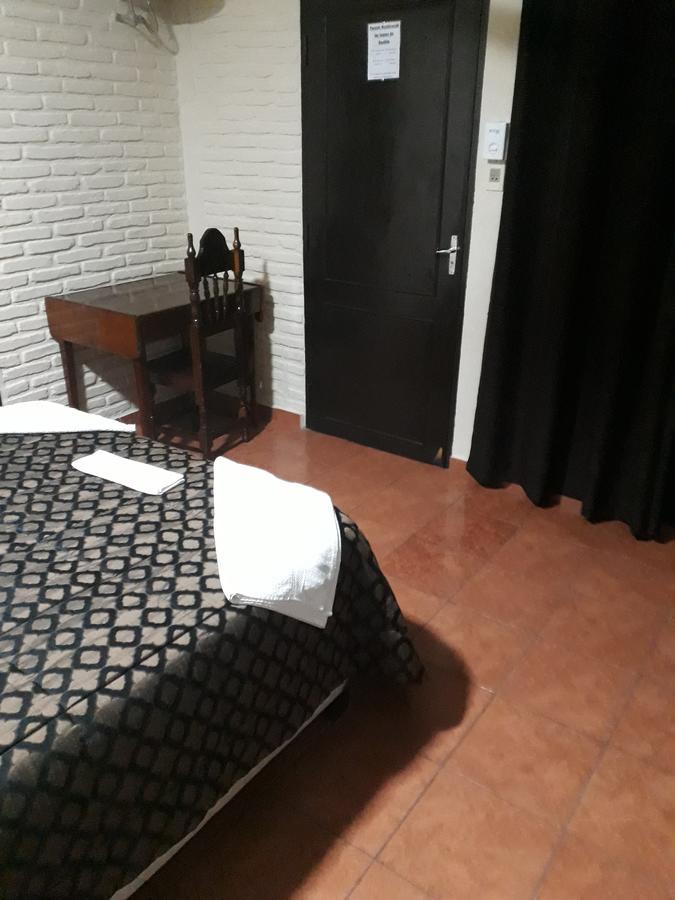 Residencia Leones De Castilla Ασουνσιόν Εξωτερικό φωτογραφία