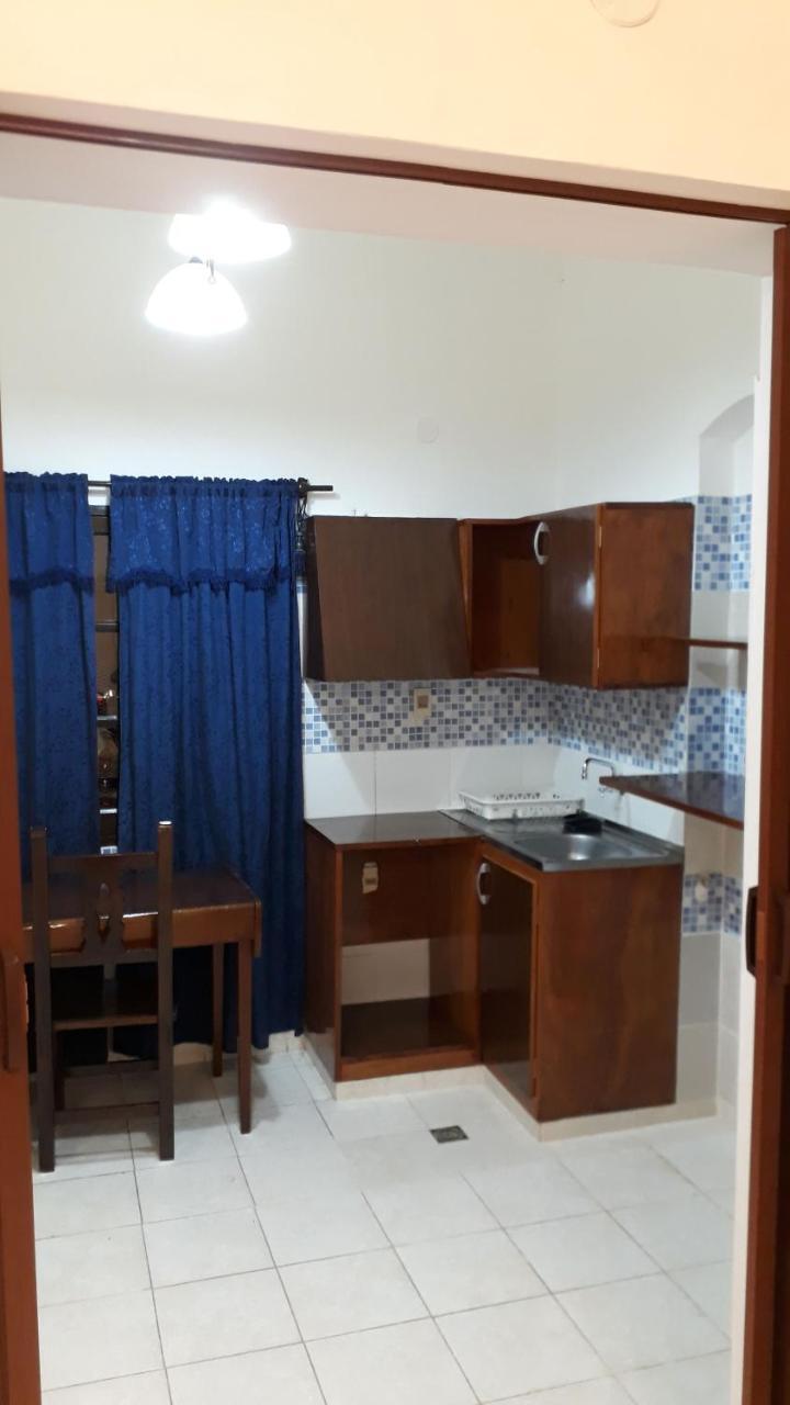 Residencia Leones De Castilla Ασουνσιόν Εξωτερικό φωτογραφία